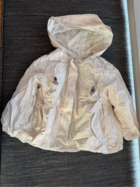 Inditex Kids Cream Hooded Raincoat with Star-Lined Hood  and Toggle Accents